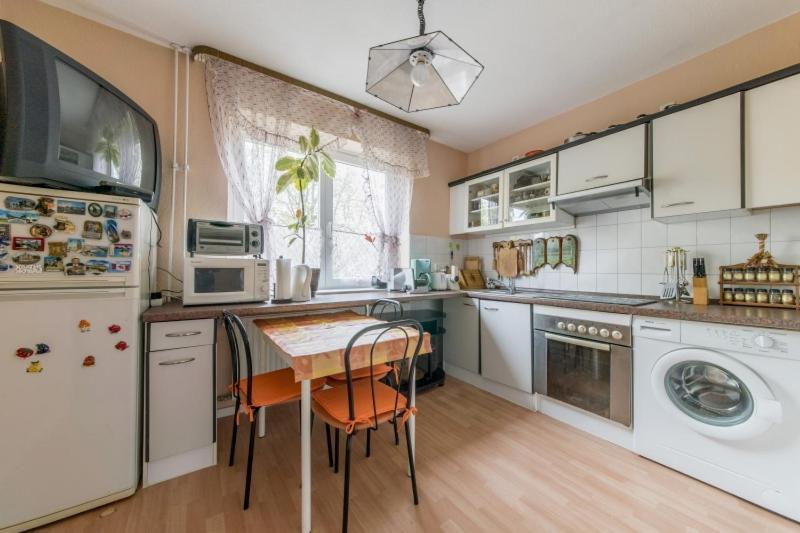 Private Apartment *